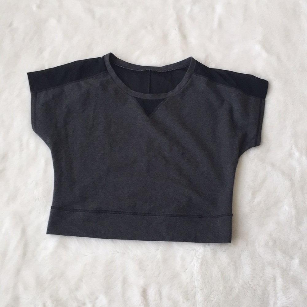 Lucy T-shirt women’s size M